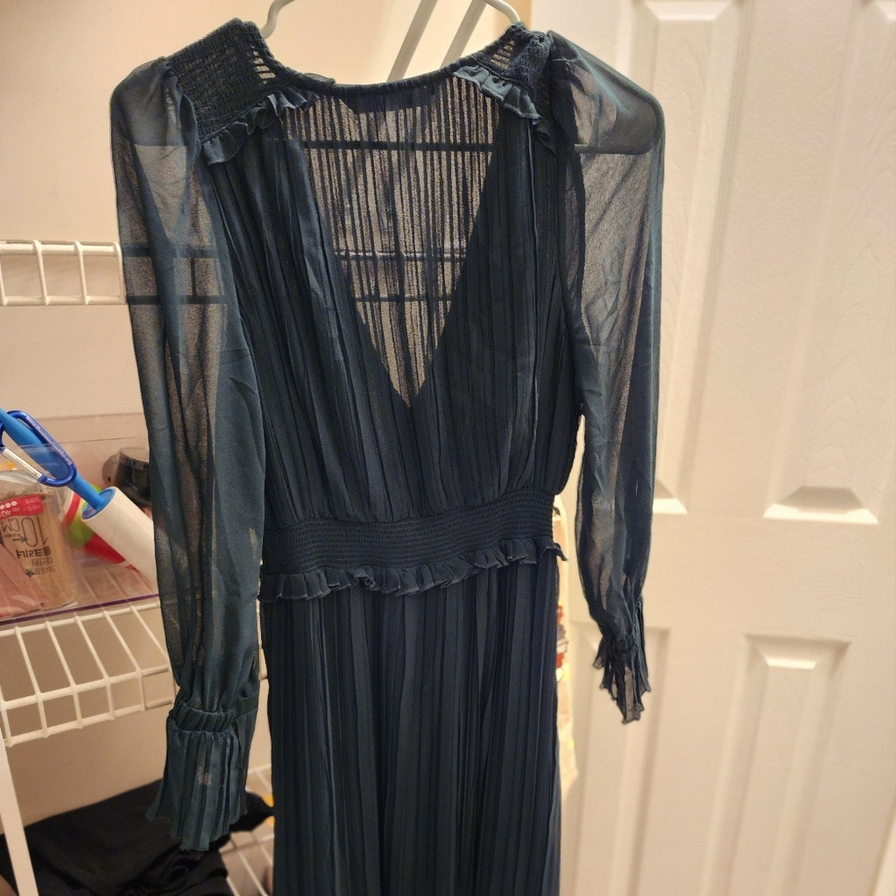 Long zara dress size XS dark green color